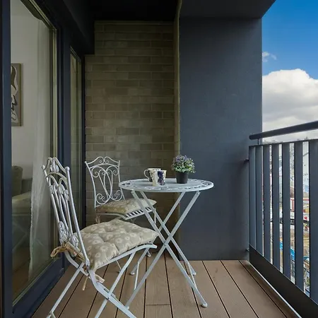 Walonska 16 Sauna & Fitness Family Apartments By Renters Prestige Wroclaw Exterior photo